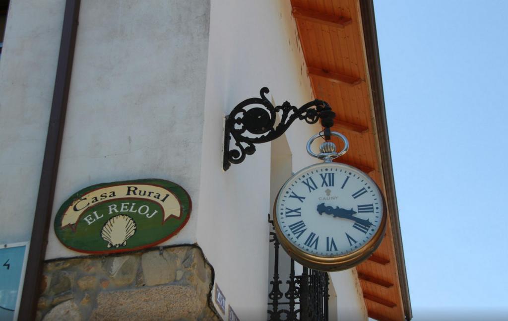 Gasthaus La Casa Del Reloj Molinaseca Exterior foto