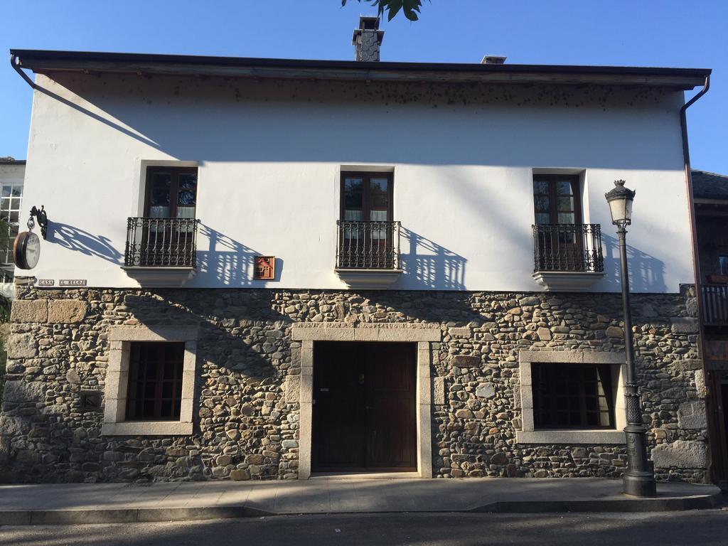 Gasthaus La Casa Del Reloj Molinaseca Exterior foto